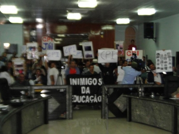 1ª ASSEMBLEIA COM SERVIDORES DA EDUCAÇÃO NO 2º SEMESTRE LETIVO DE 2013