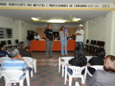 1ª ASSEMBLEIA COM SERVIDORES DA EDUCAÇÃO NO 2º SEMESTRE LETIVO DE 2013-3