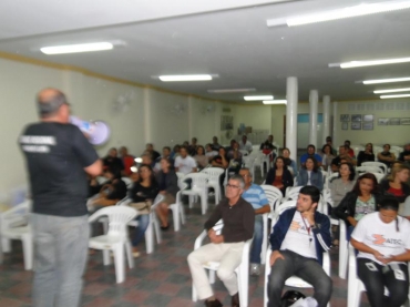 1ª ASSEMBLEIA COM SERVIDORES DA EDUCAÇÃO NO 2º SEMESTRE LETIVO DE 2013-5