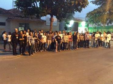 Professores decretam estado de greve