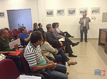 Professores decretam estado de greve