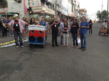 Professores decretam estado de greve