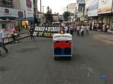 Professores decretam estado de greve