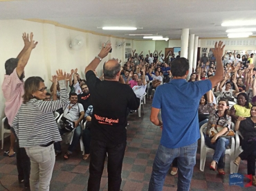 Professores decretam estado de greve