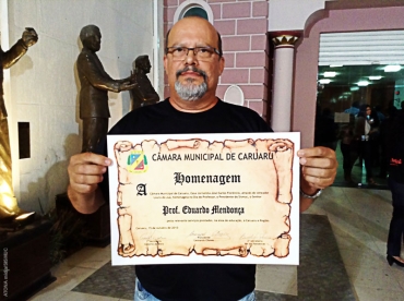 Professores vão até o TJPE