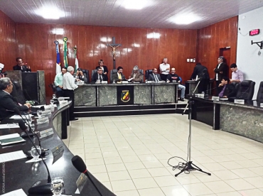 Professores vão até o TJPE