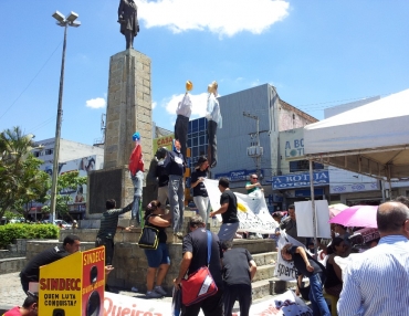 Protestos da Educação nas ruas e na Câmara Municipal