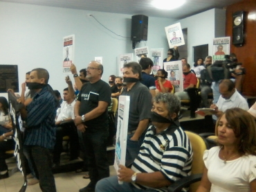 PROTESTOS NA CÂMARA DE VEREADORES