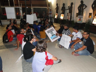 PROTESTOS NA CÂMARA DE VEREADORES