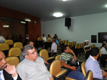 PROTESTOS NA CÂMARA DE VEREADORES