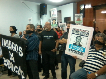 PROTESTOS NA CÂMARA DE VEREADORES